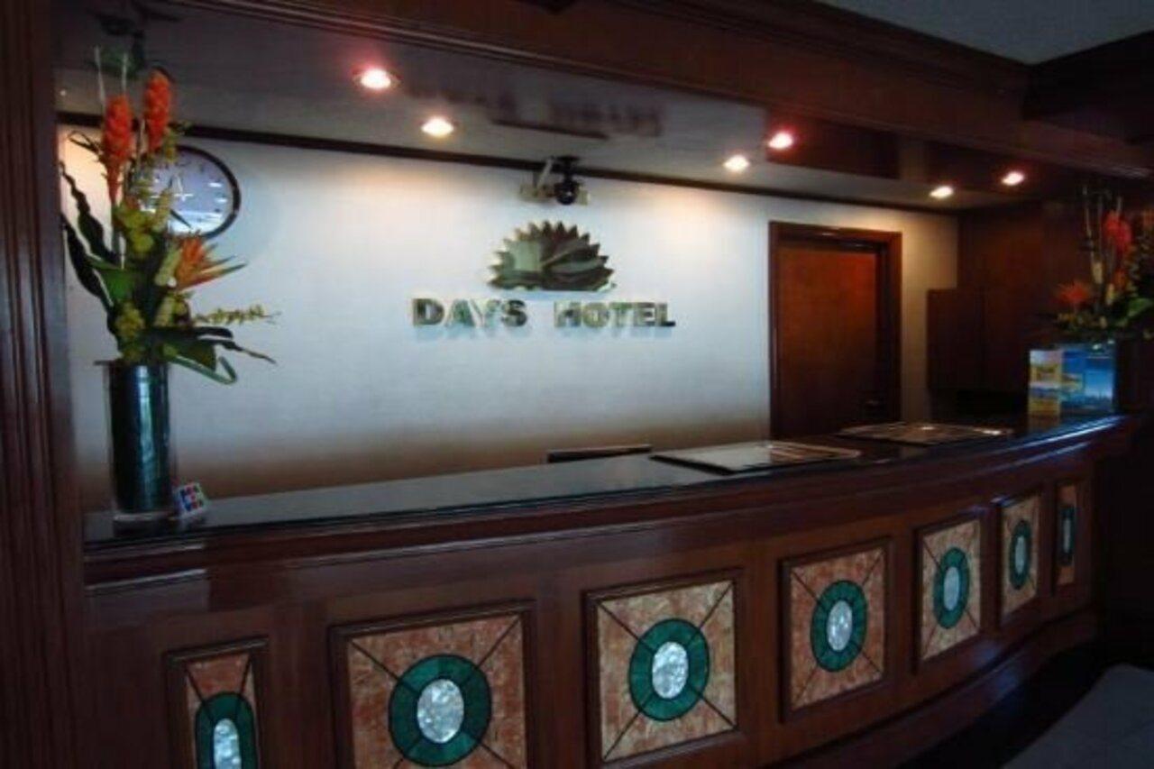 Days Hotel Mactan Cebu Lapu-Lapu City Esterno foto