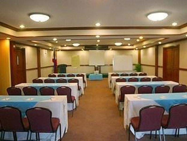 Days Hotel Mactan Cebu Lapu-Lapu City Esterno foto