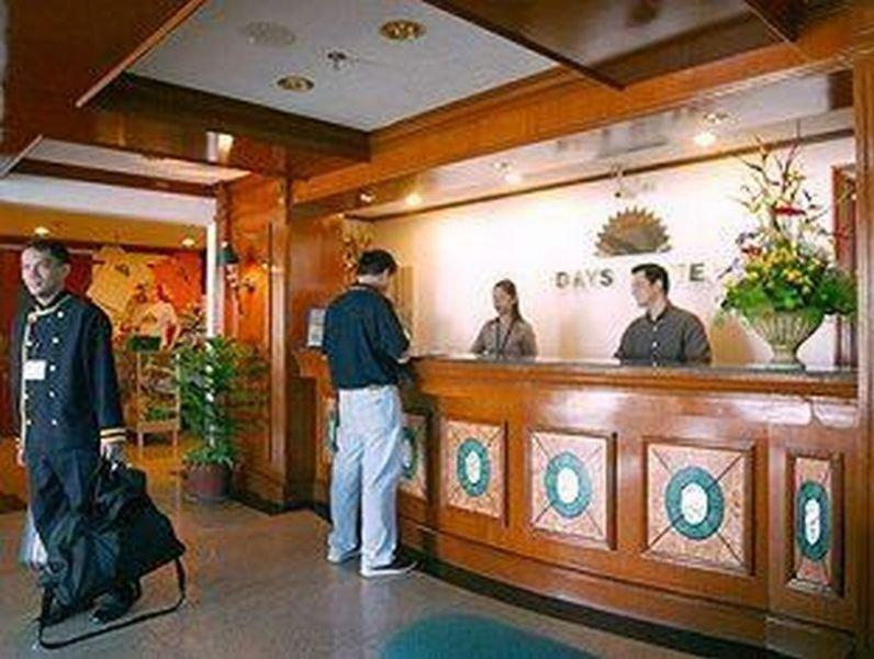 Days Hotel Mactan Cebu Lapu-Lapu City Esterno foto