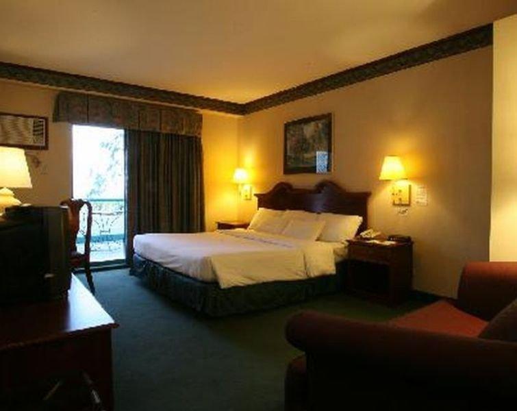 Days Hotel Mactan Cebu Lapu-Lapu City Esterno foto
