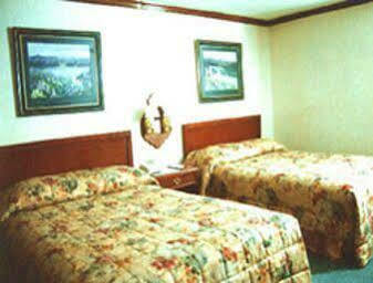 Days Hotel Mactan Cebu Lapu-Lapu City Esterno foto